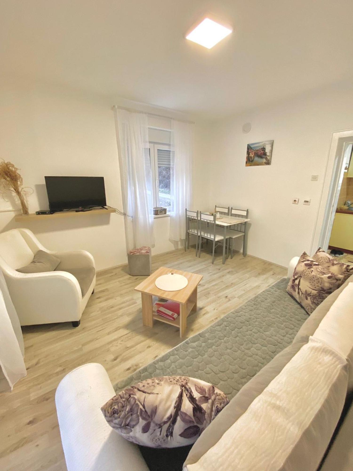Apartman Bogdan Чачак Экстерьер фото